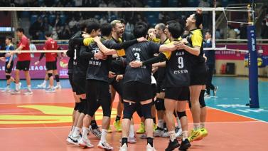 人的奋斗故 人的奋斗故